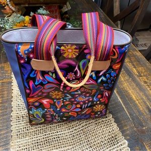 Consuela Mona chica tote !!!